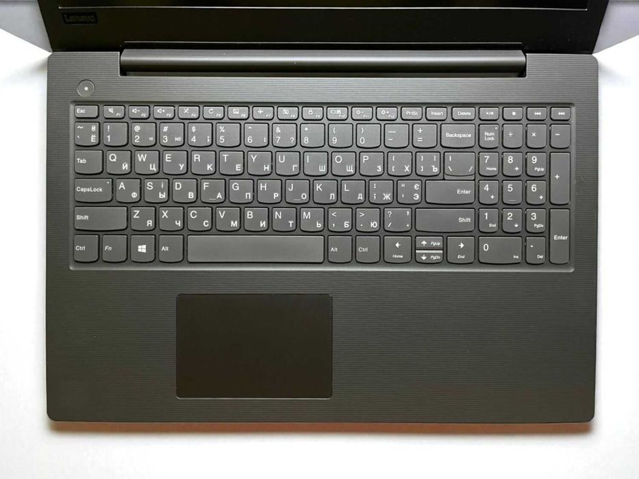 Ультрабук Lenovo V130-15IKB/15.6'/Core i3/8GB DDR4/256GB SSD/HD 620