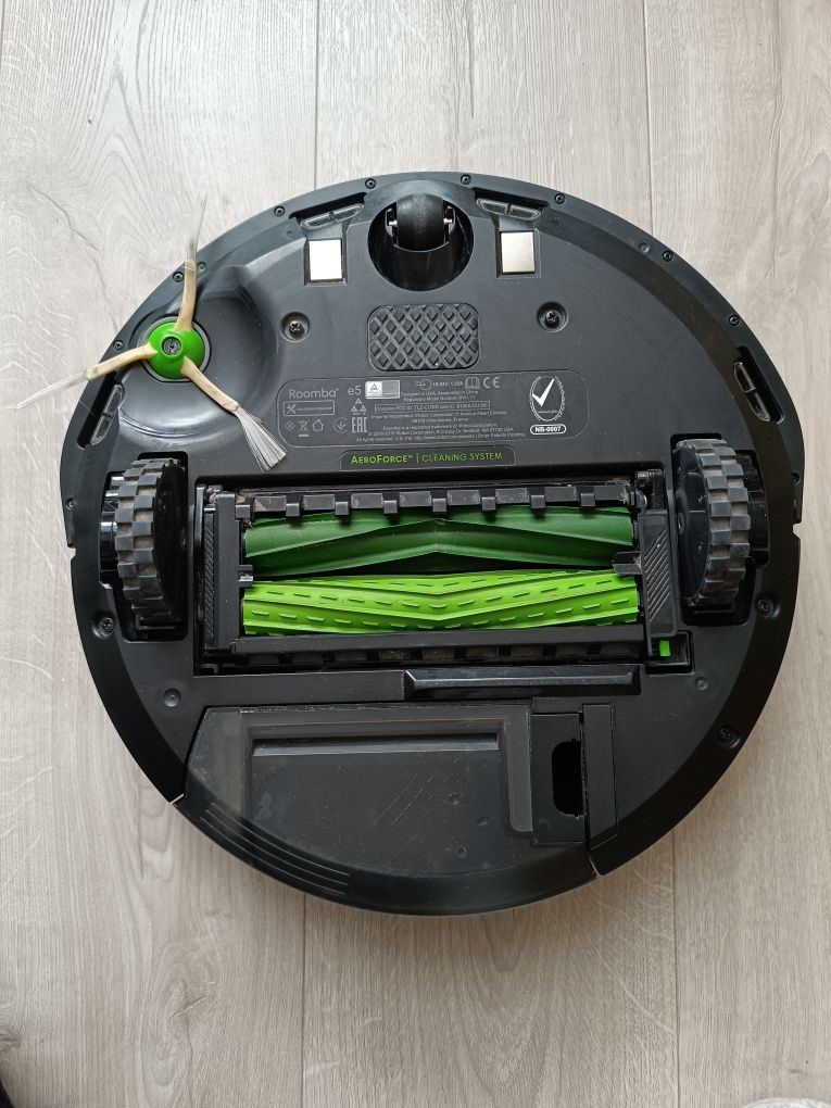 iRobot Roomba e5