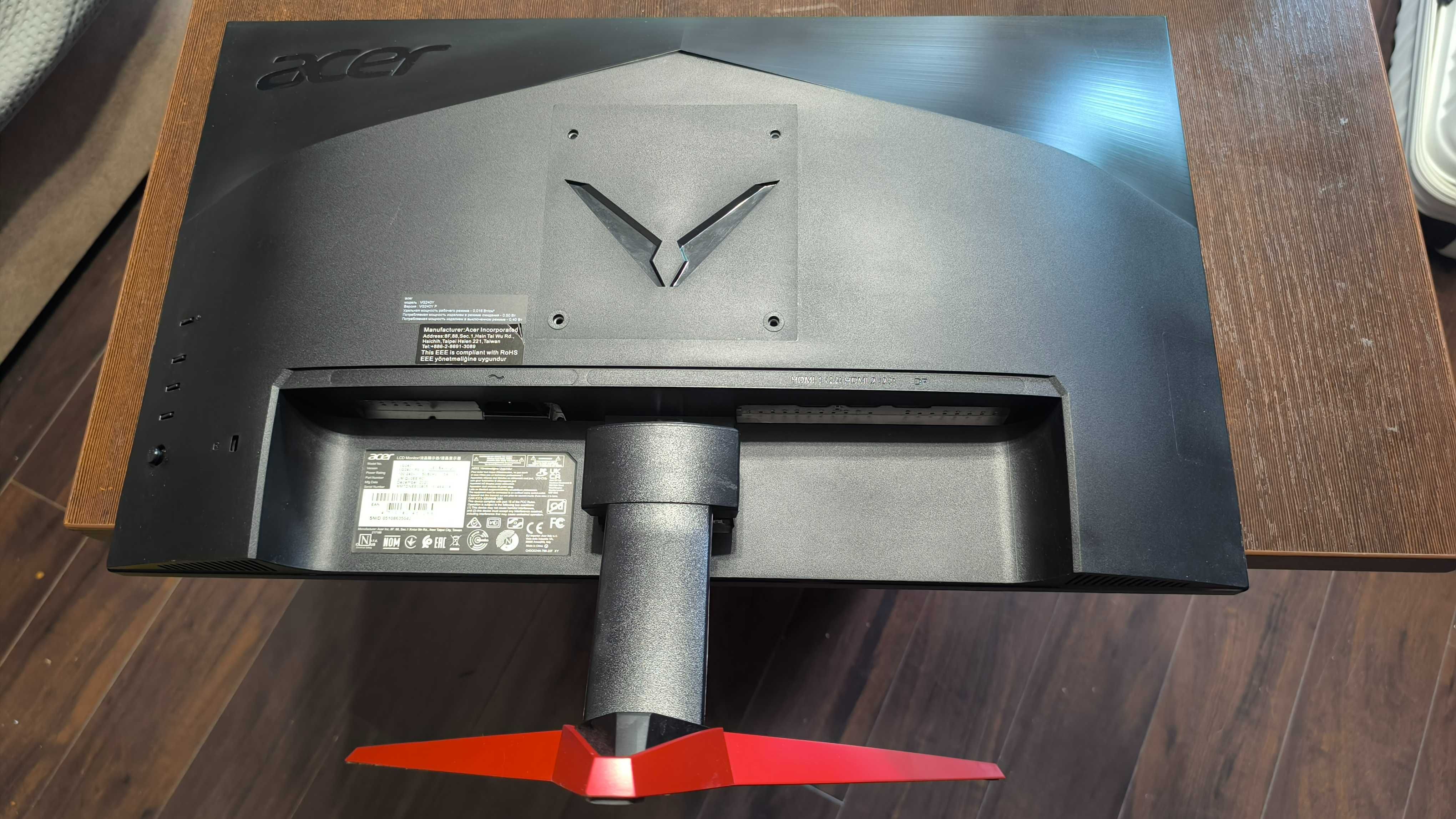 Monitor Acer Nitro VG240Y 144Hz / 24"