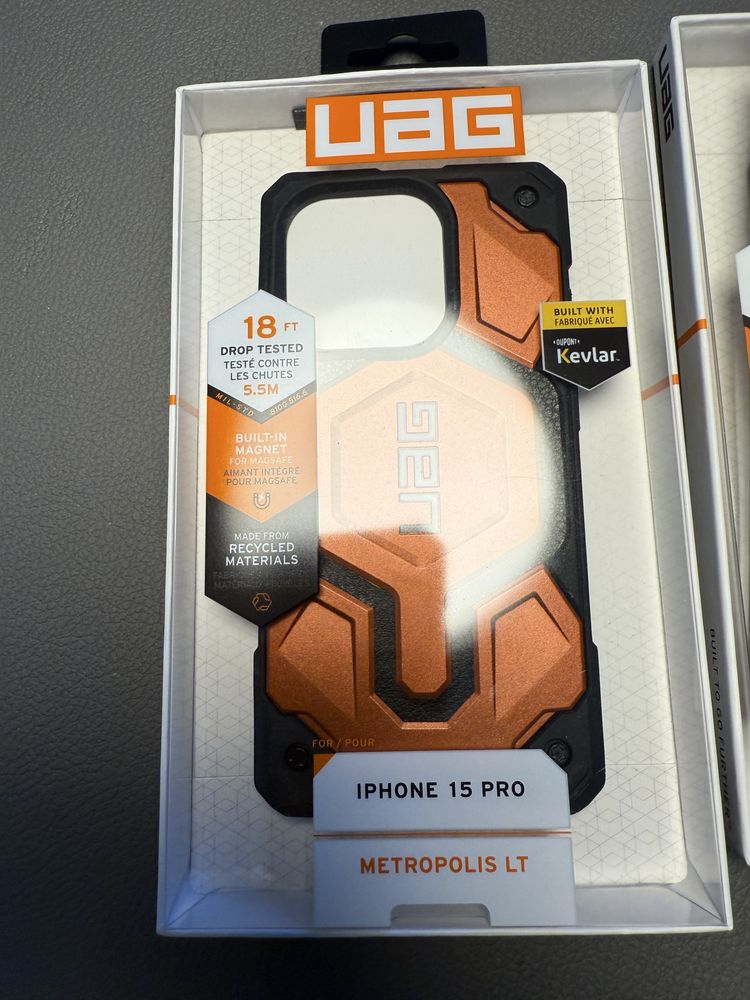 Etui Uag Monarch do iphone 15pro unikat pomaracz