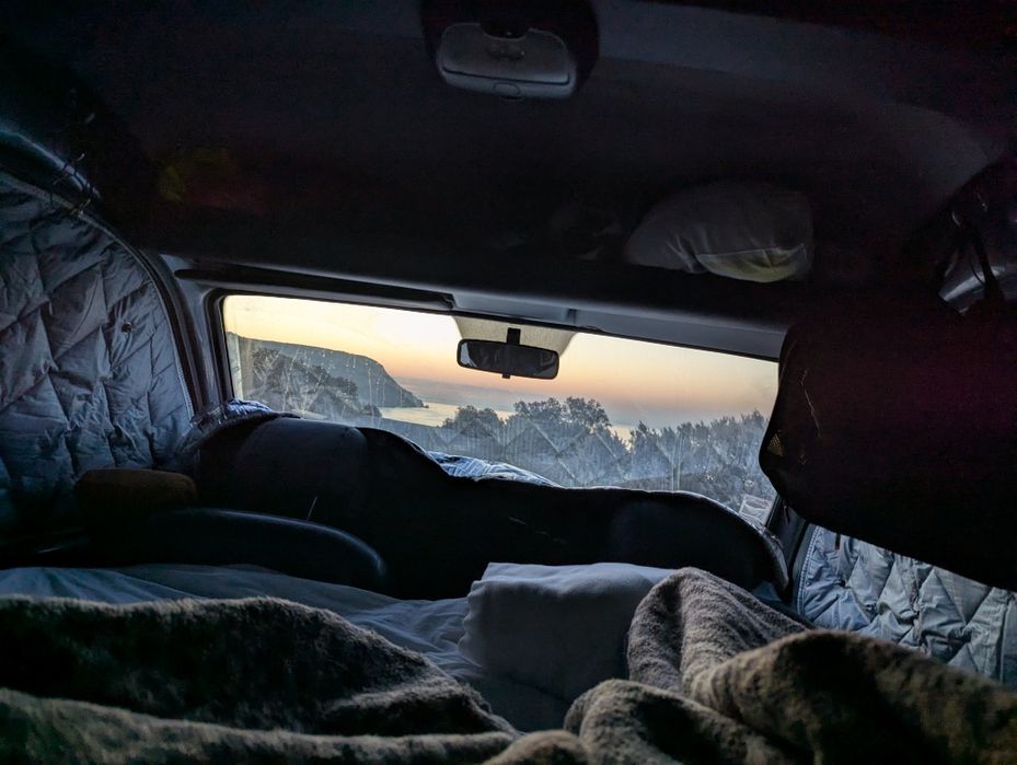 Mini Camper – Renault Kangoo 1999 – Perfeito para explorar Portugal