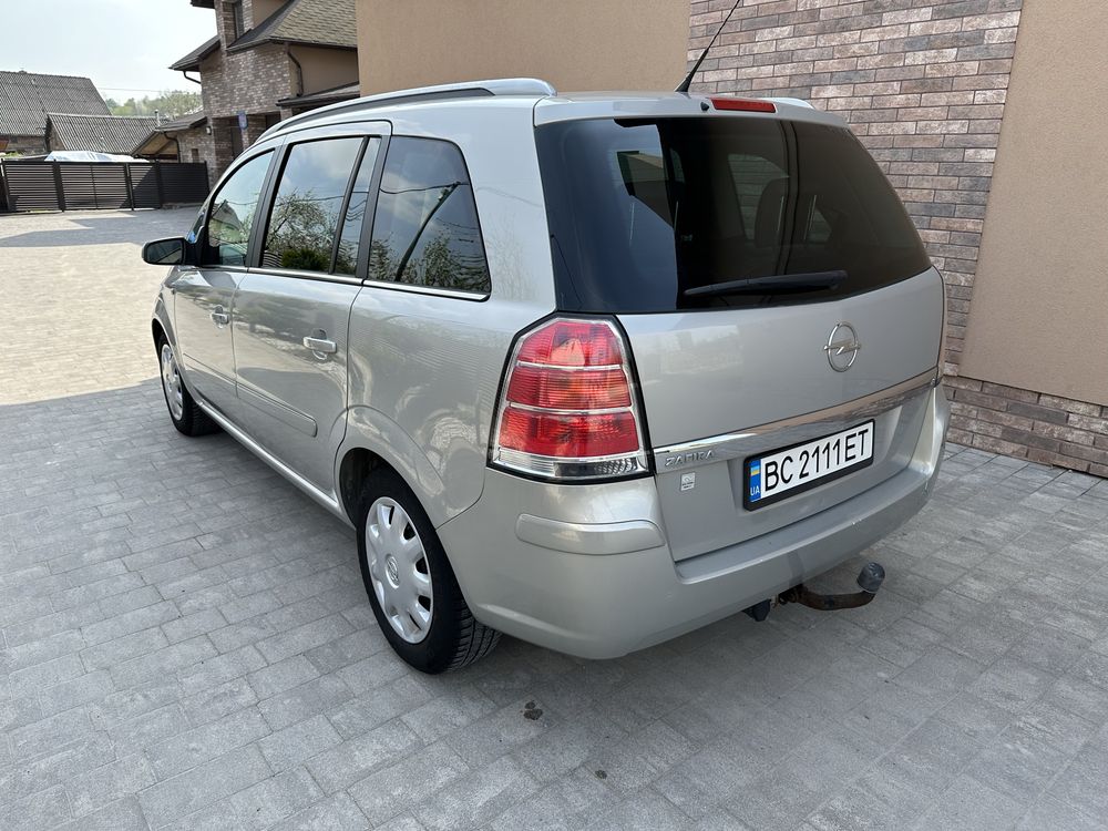 Opel Zafira Опель зефіра