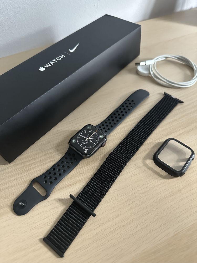 Apple watch serie 5 44mm GPS + Cellular