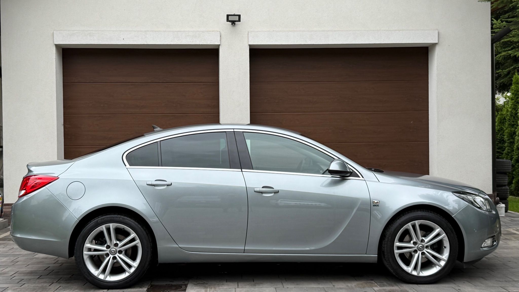 Opel Insignia Z Niemiec/Bnezyna/DużaNavi/Bi-Xenon/Alu18"/Pdc/Klimatron/Asystent/
