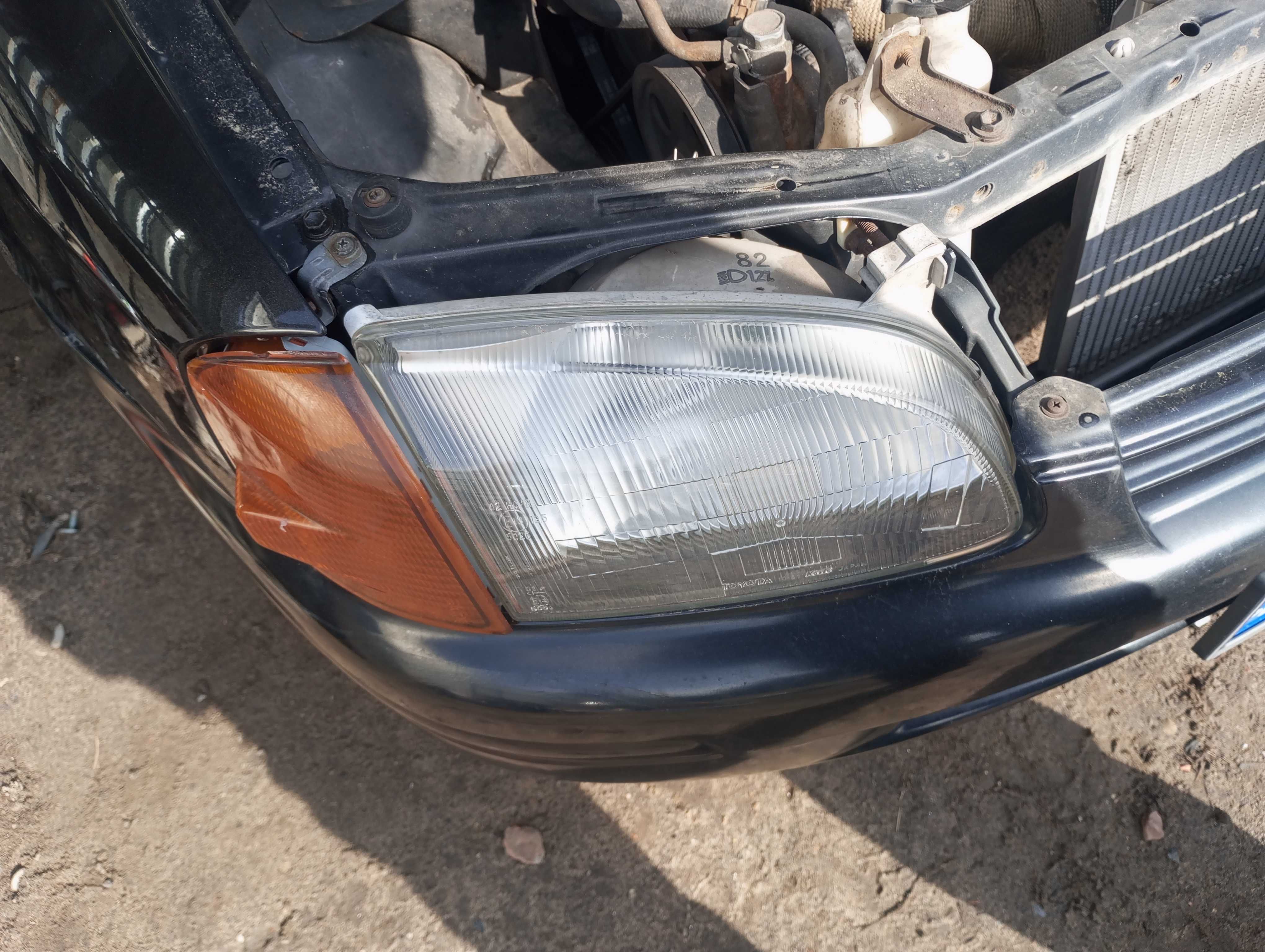 toyota starlet maska błotnik lampa zderzak caly przód