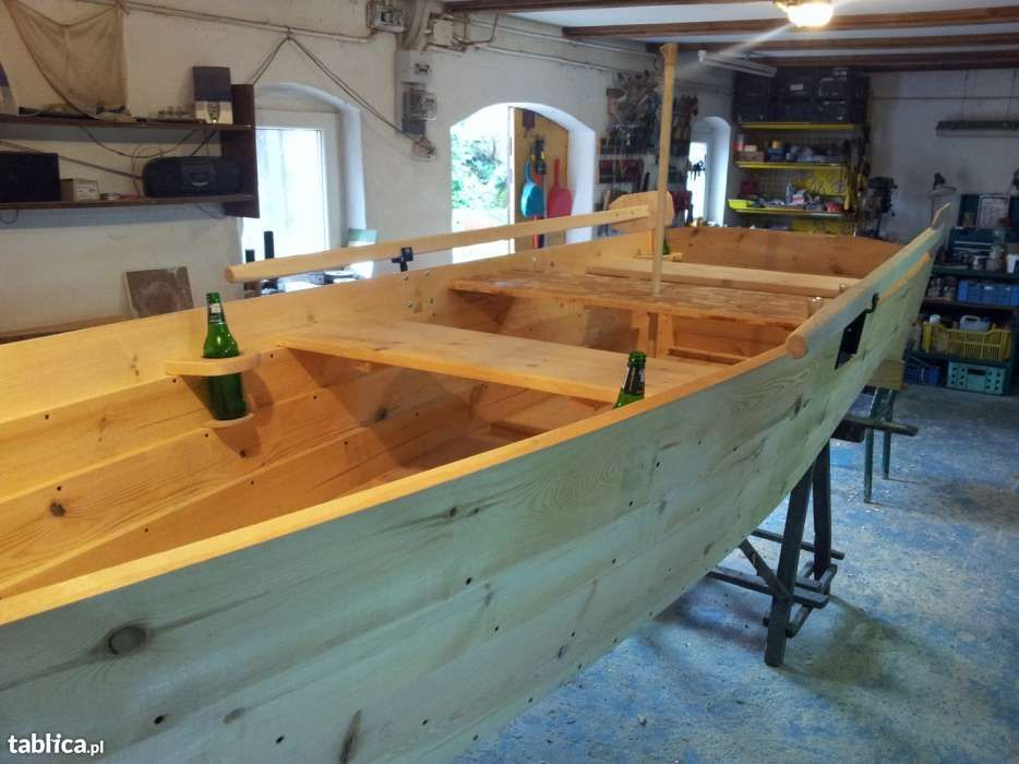 Łódka łódź drewniana wędkarska