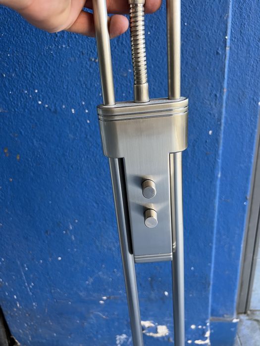 Candeeiro de sala alto