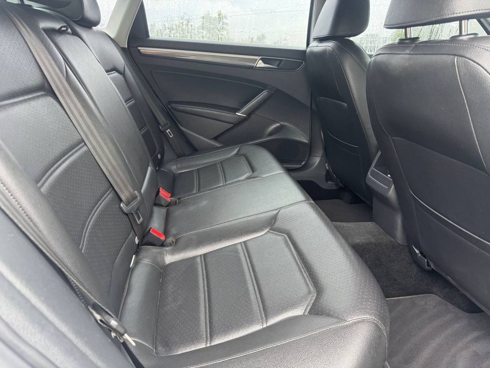 Volkswagen passat r line