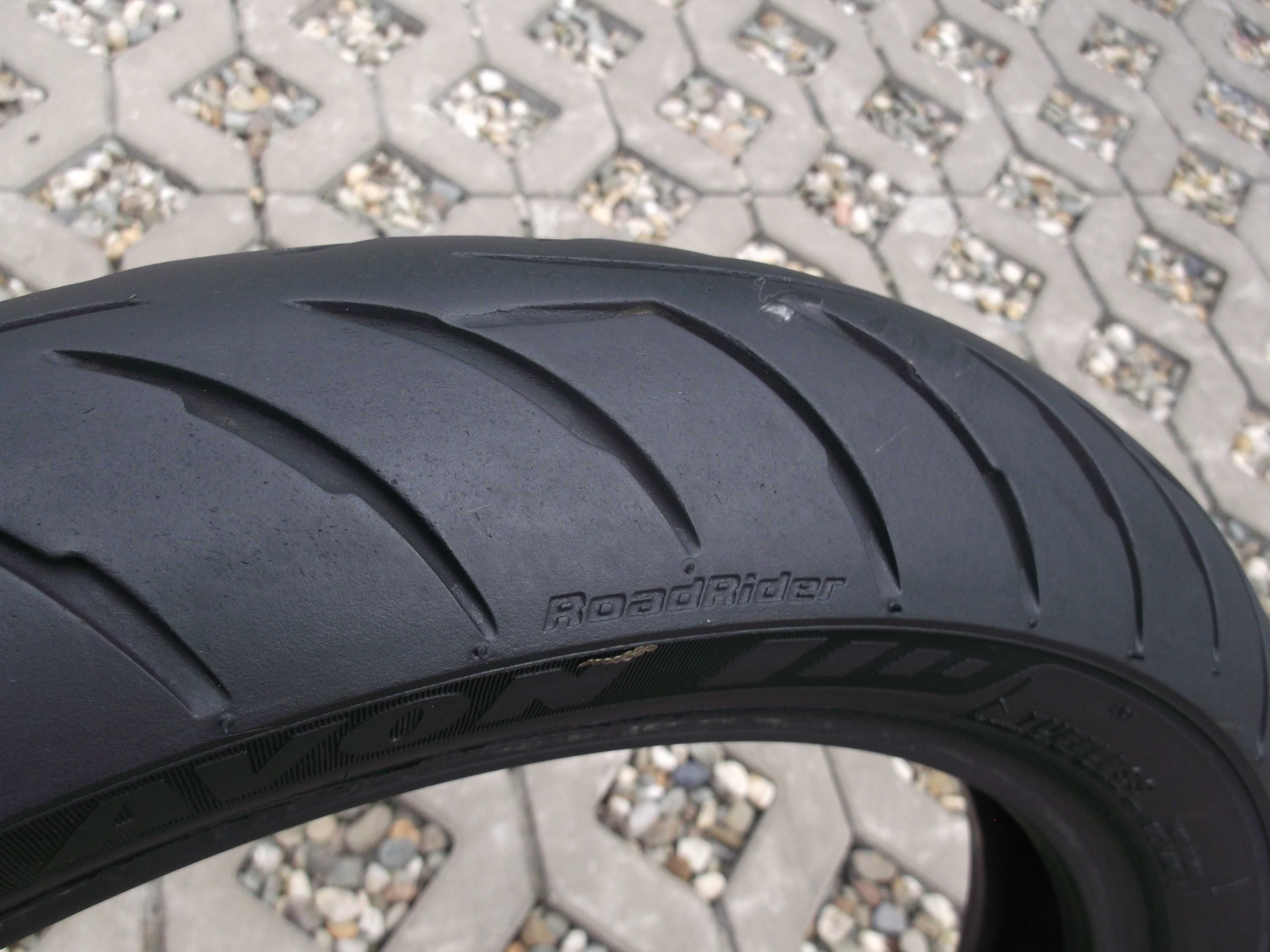 opona 110/80V17 Avon Roadrider dot4118	3,7mm r17 -17