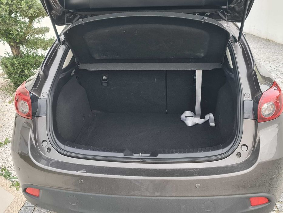 Mazda 3 Excellence Navy - Castanho