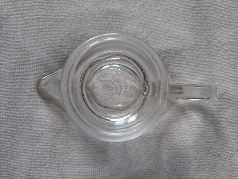 Duża szklana sosjerka