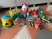 Zestaw zabawek, zabawka edukacyjna, interaktywna, gryzaki,Fisher price