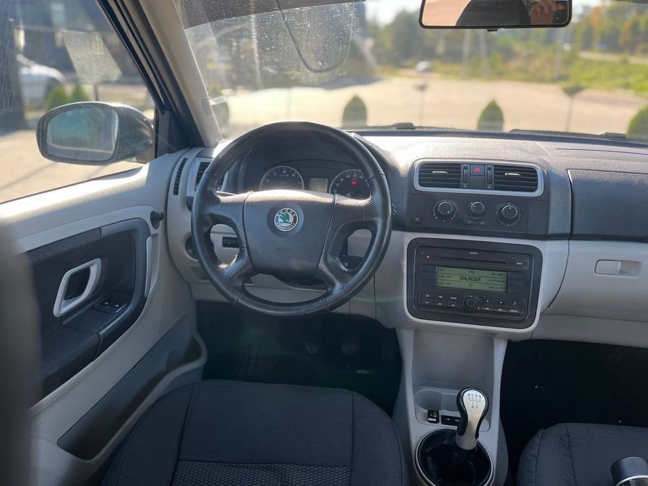 Оренда авто skoda fabia