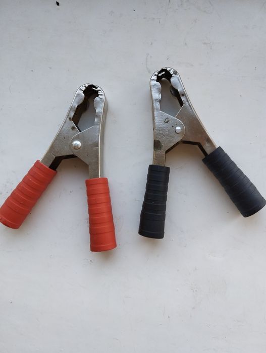 Зажими для зарядки акумулятора