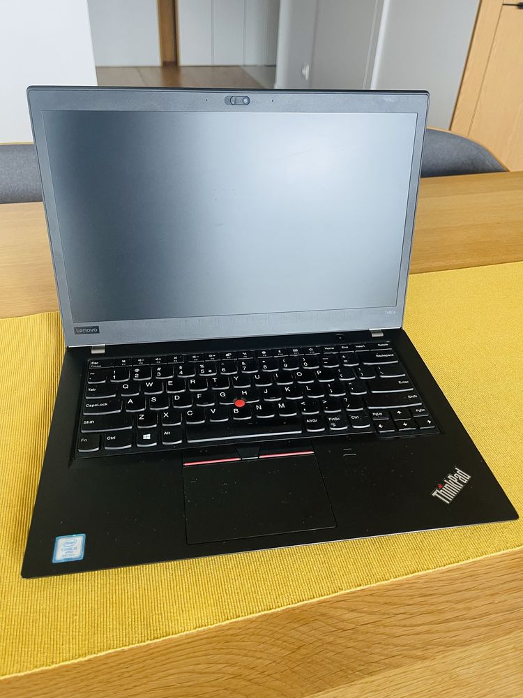 Laptop ThinkPad Lenowo Intel(R) Core(TM)i5 8GB/256 Windows 11pro ideał