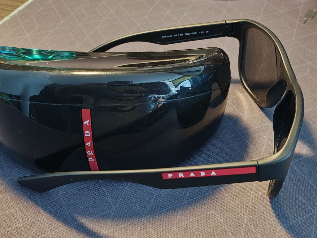 Óculos Prada SPS01U