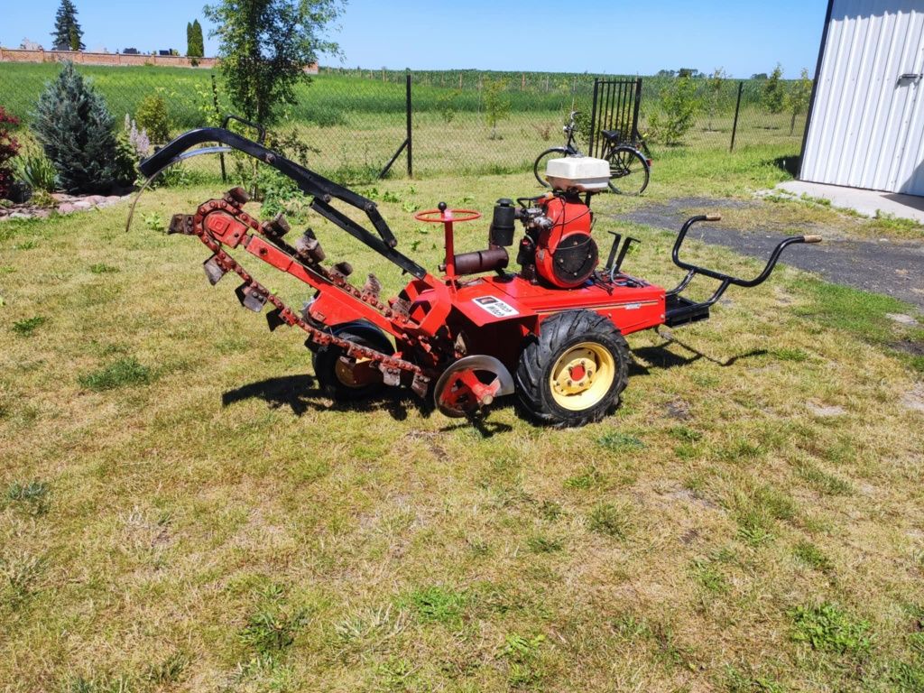Koparka łańcuchowa Ditch Witch