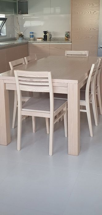 Mesas de madeira nova por medida