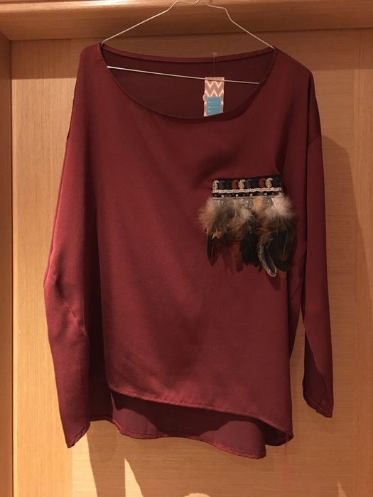 Túnica com aplicação de penas, NOVA!