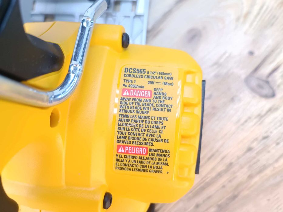 Акумуляторна  пила (паркетка) DeWALT 20v DCS565  MADE IN MEXICO