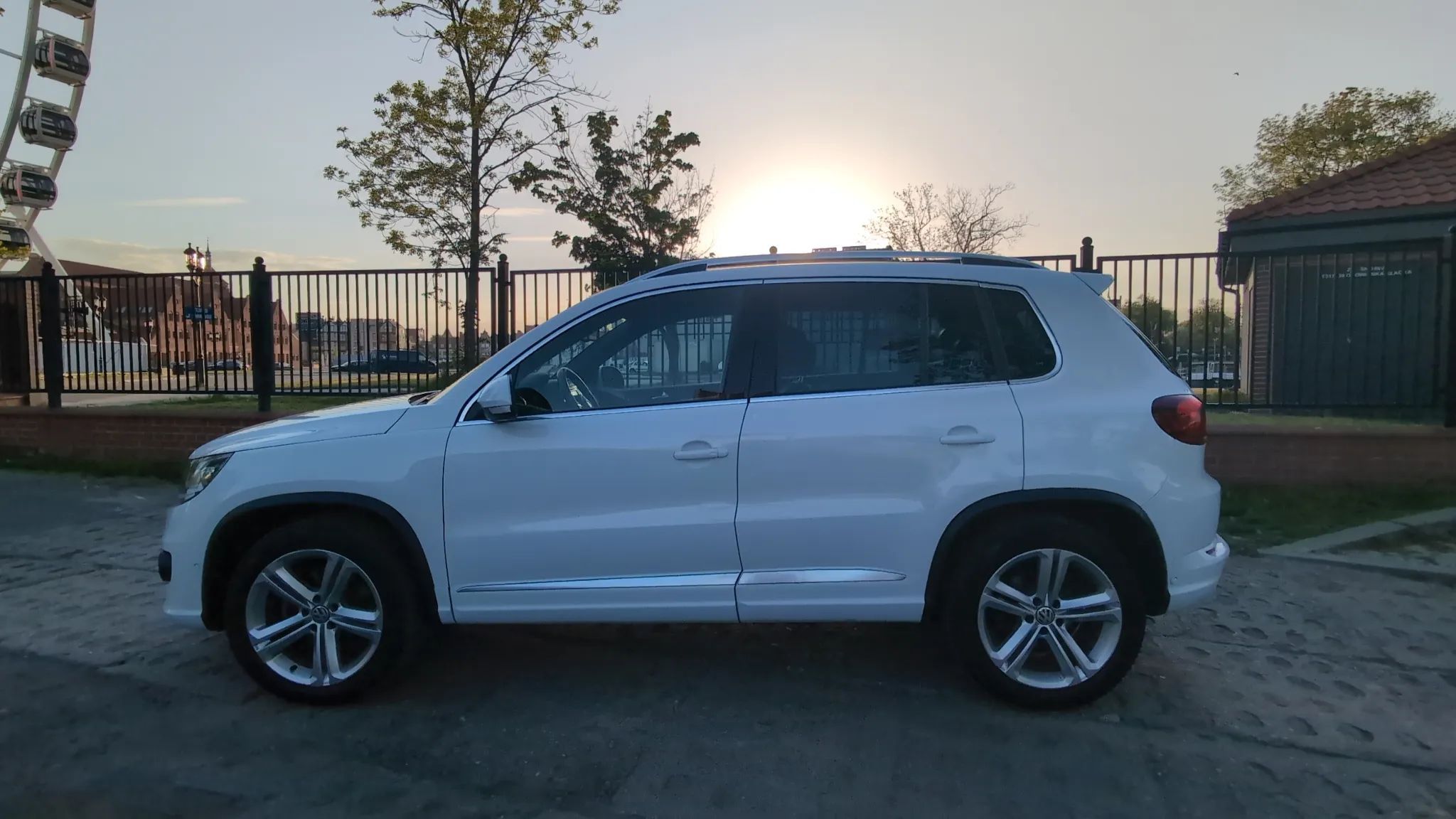 Volkswagen Tiguan VW TIGUAN 1.4 TSI Sport&Style DSG - R Line