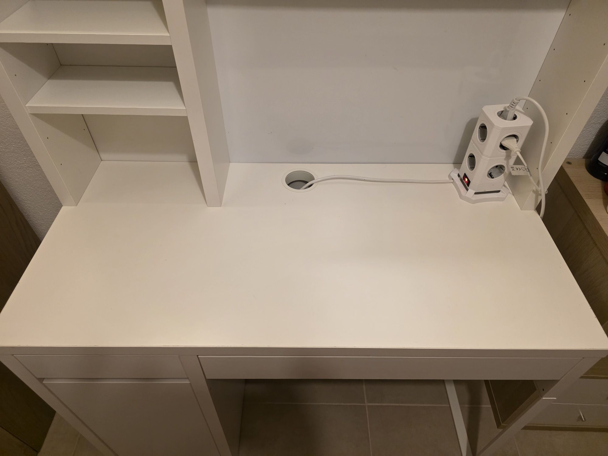 Secretária + cadeira Ikea