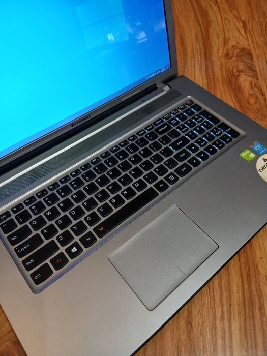 Laptop Lenovo 17cali tanio sprawny w bdb stanie