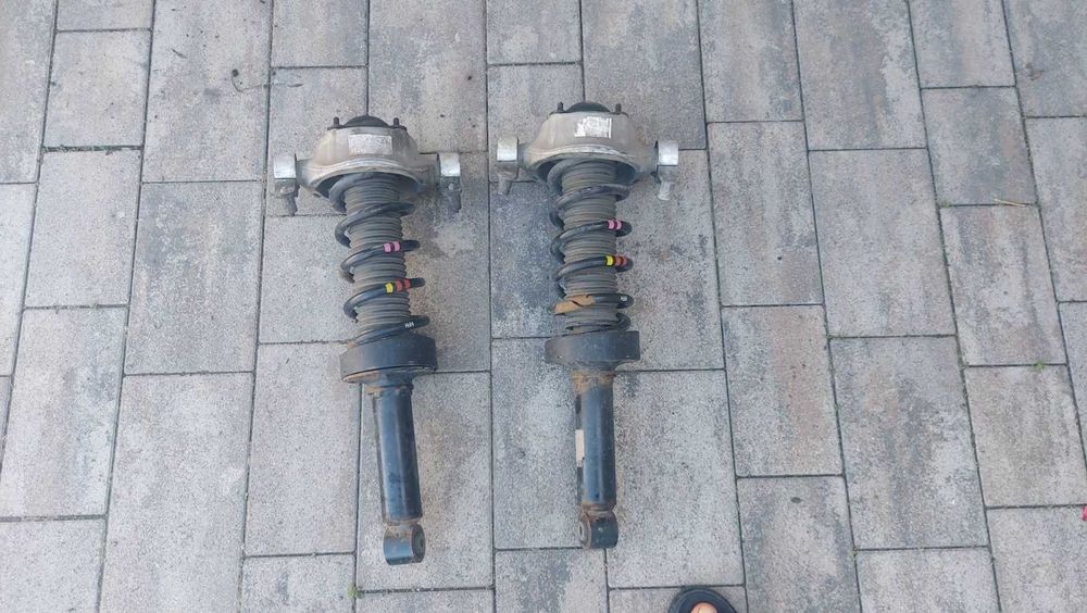 Стойки стойка пружина Фольксваген Тоурег Volkswagen Touareg NF