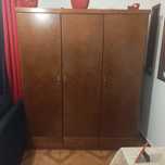 Roupeiro três portas