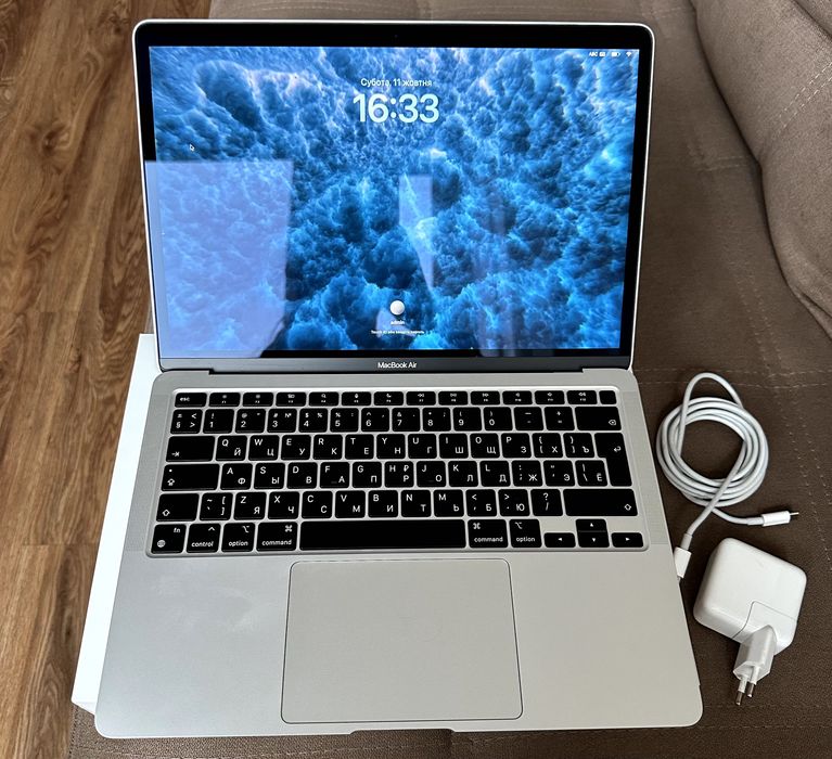 MacBook Air 13 M1 8/256 GB 2020 | Батарея 86%, 513 циклів | срібний