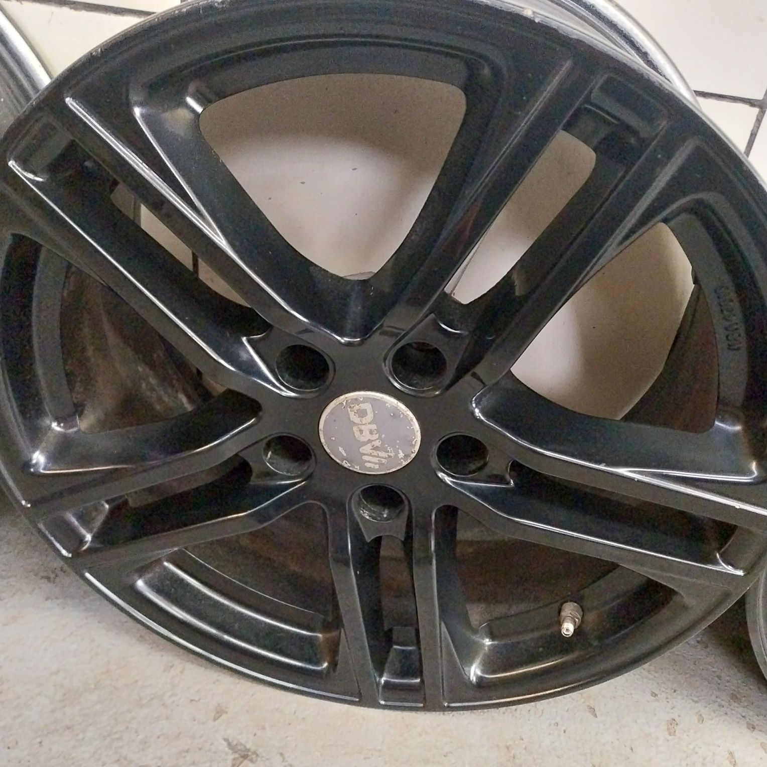 Felgi Aluminiowe R17 5x112 8J ET 35