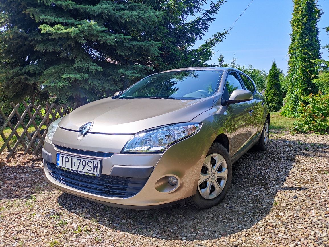 Renault Megane III HB 1.6 benzyna