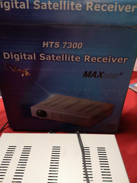 Digital satelite HTS7300