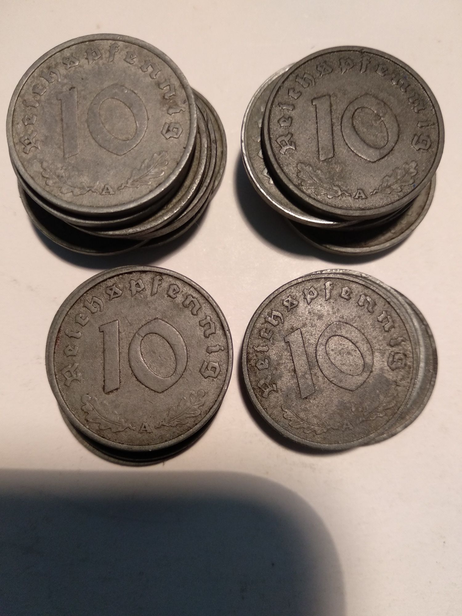 Moedas de 10 Reichspfennig 1940, 1941, 1942 e 1943 Alemanha suástica