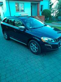 Volvo XC60 delikatnie uszkodzone