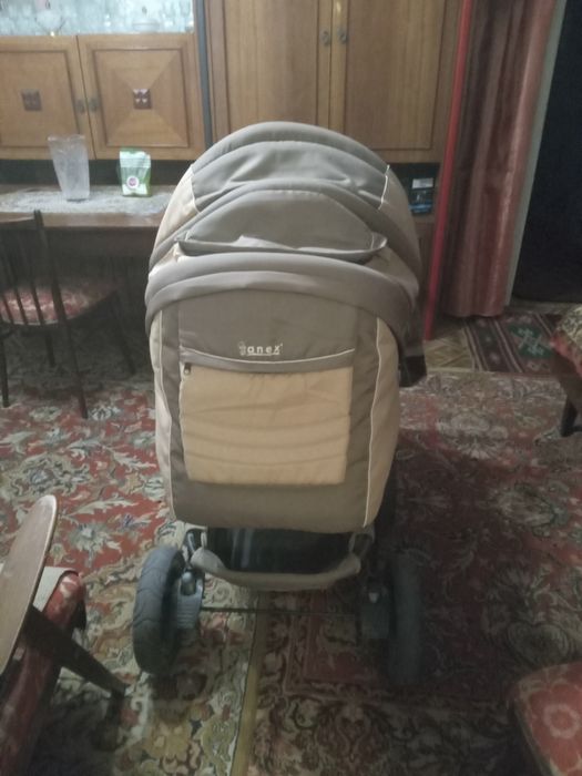 Дитяча коляска та ліжечко