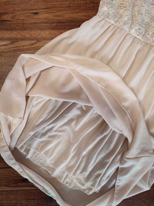 Beżowa zwiewna sukienka r.M r.36/38 komunia chrzest ślub