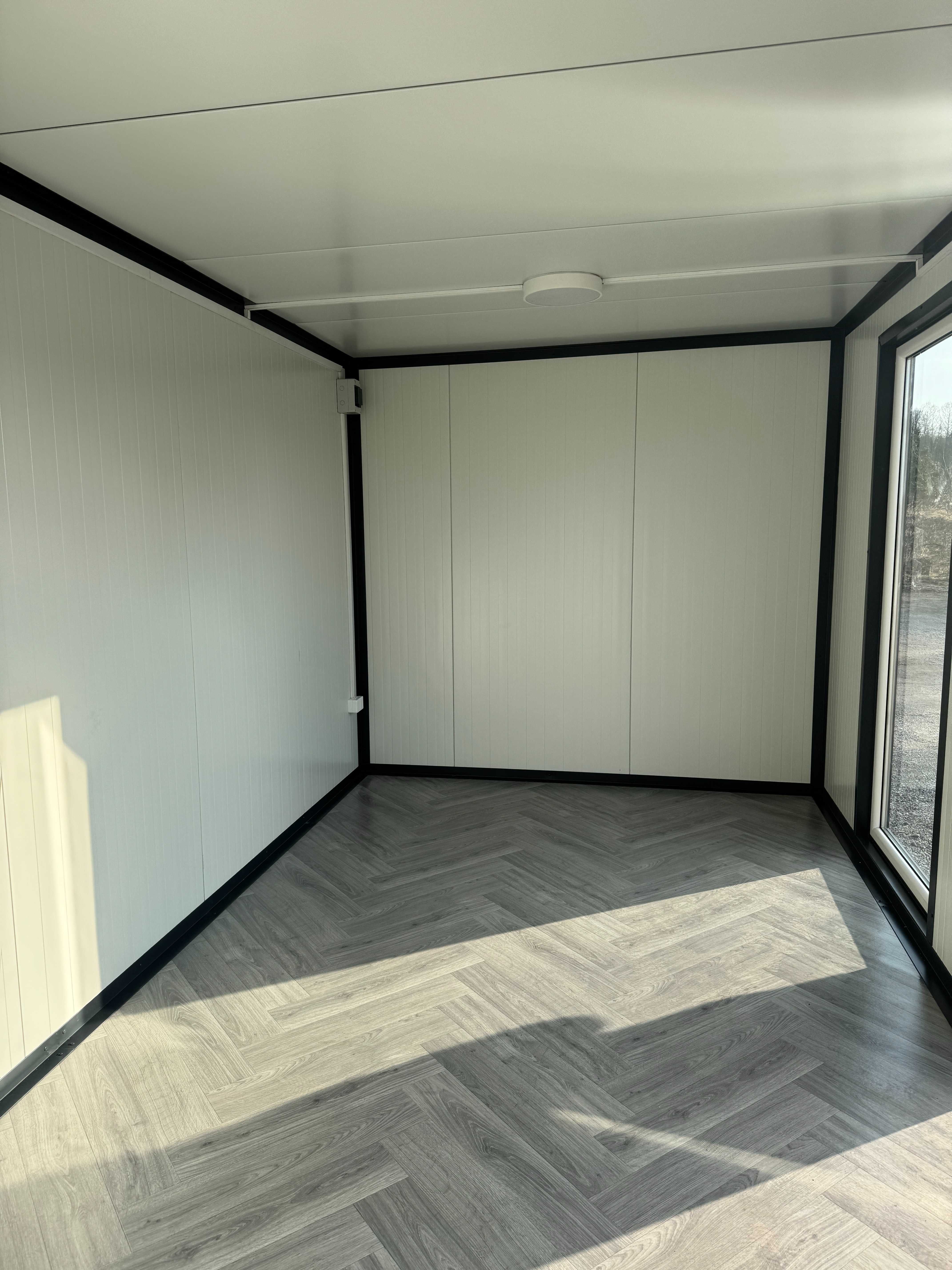 Pawilon handlowy 6x2,80 grafit obróbki i lamele orzech