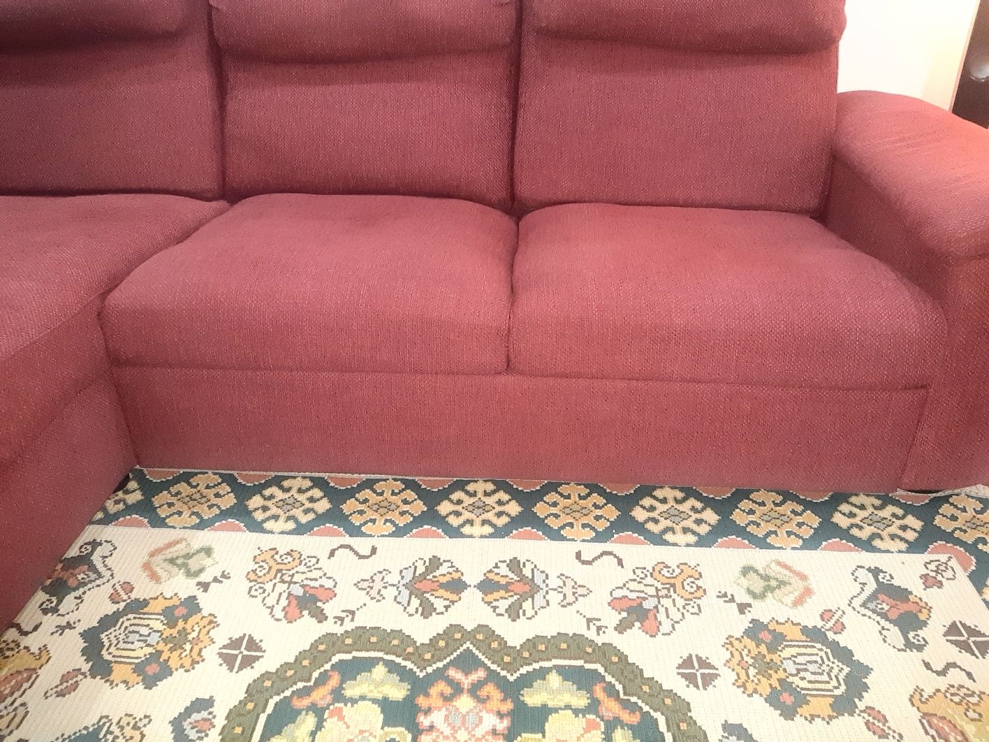 Sofá com chaise longue completamente novo