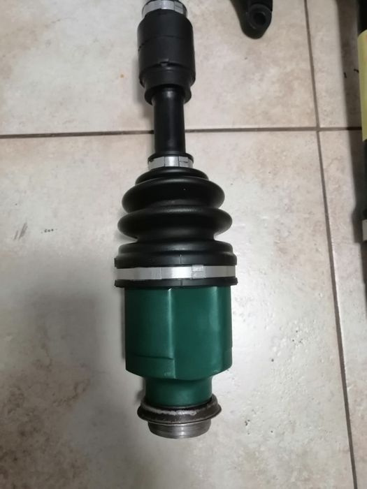 Правая полуось mazda 323BA