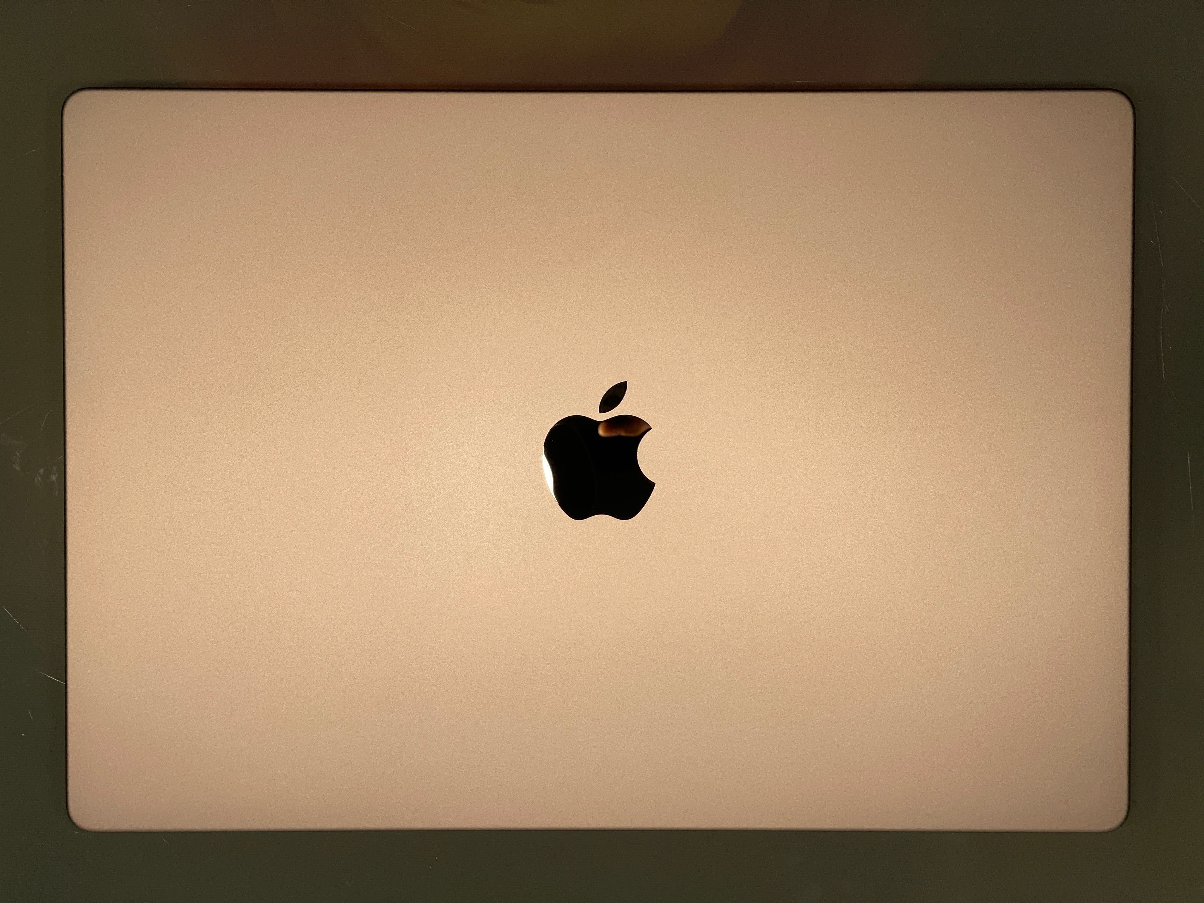 2021 MacBook Pro A2485 16" M1 PRO 32GB 512GB