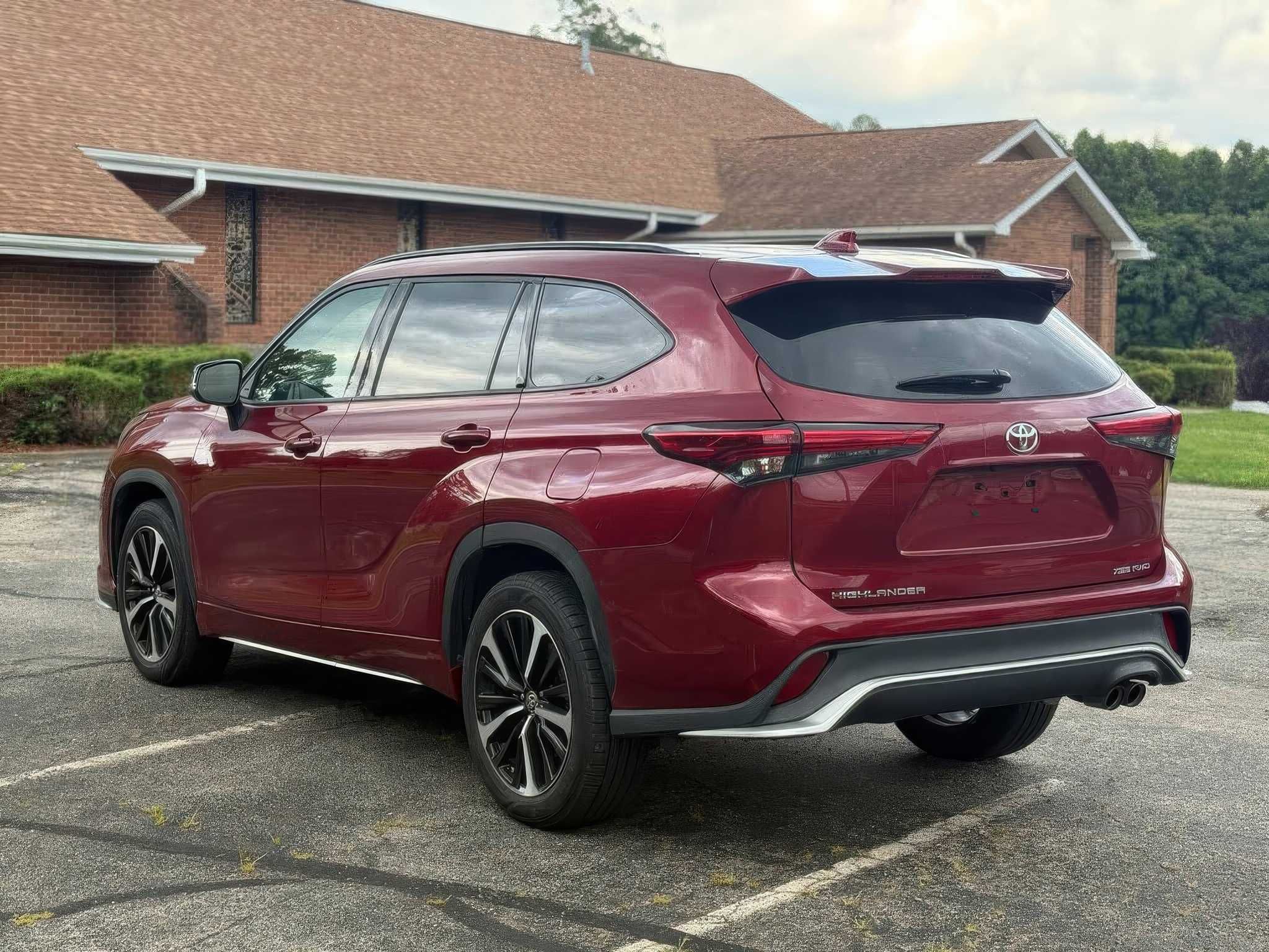 2021 Toyota Highlander XSE