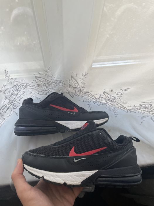 Кроссовки унисекс спортивные Nike Air Max Pulse