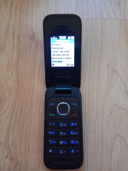 Телефон Alcatel One Touch 1035D 2сім карти/жабка відмінний стан