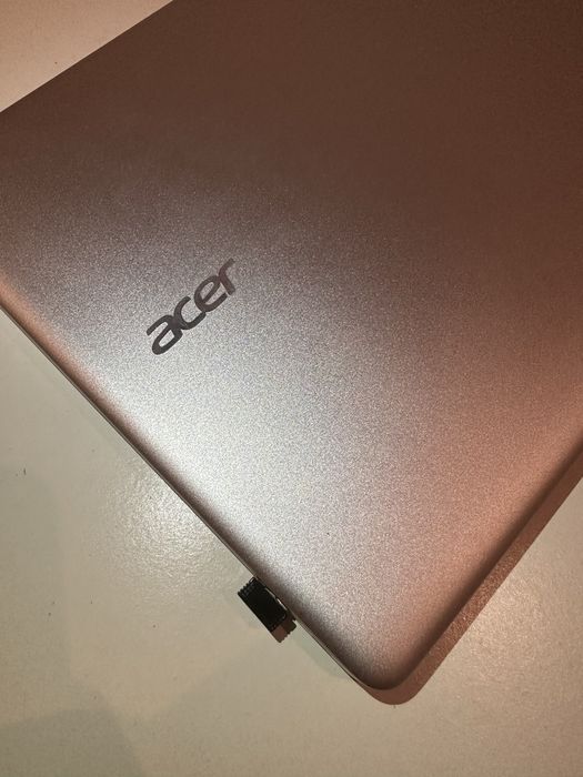 Portatil Acer Swift SF-314 14’ i3