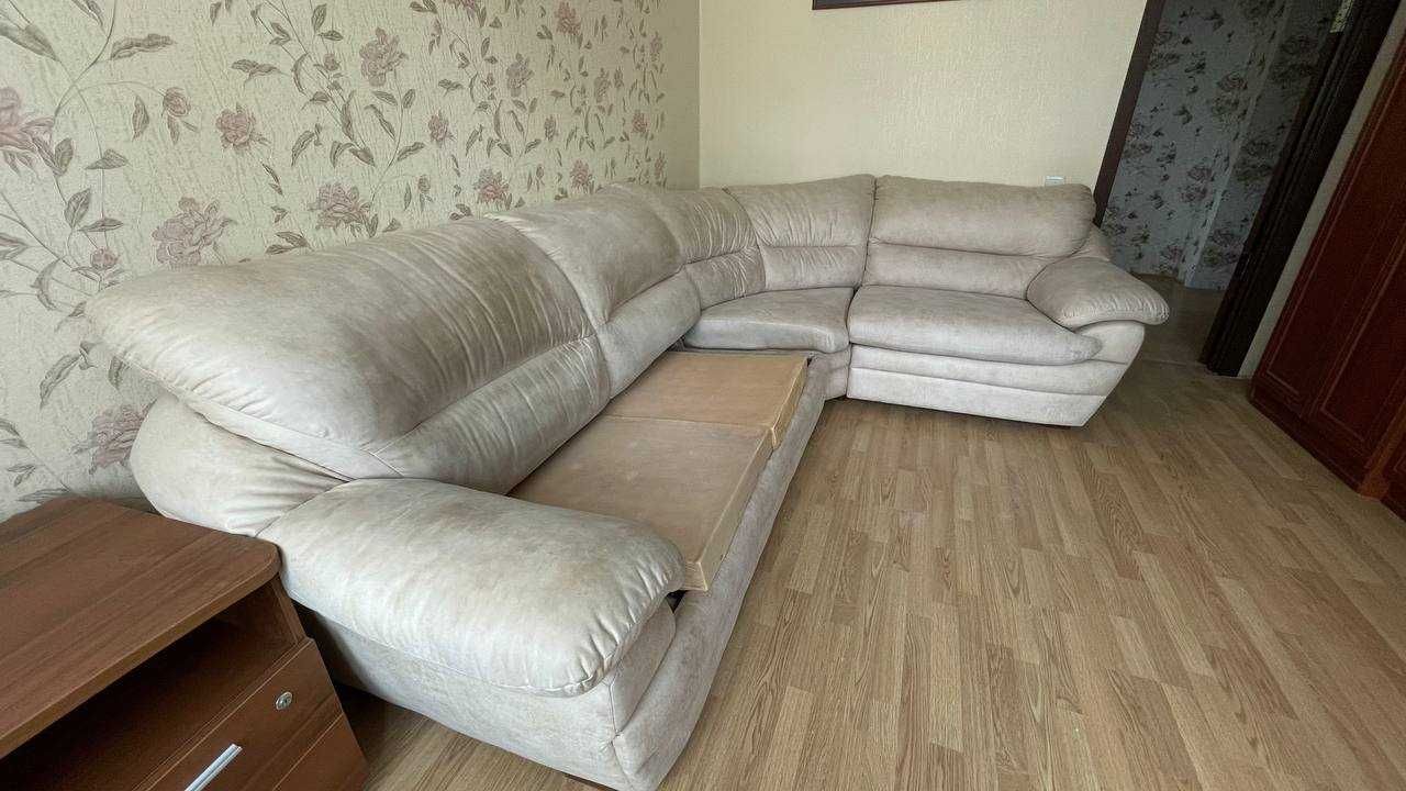 Продам великий диван Терміново (самовивіз)