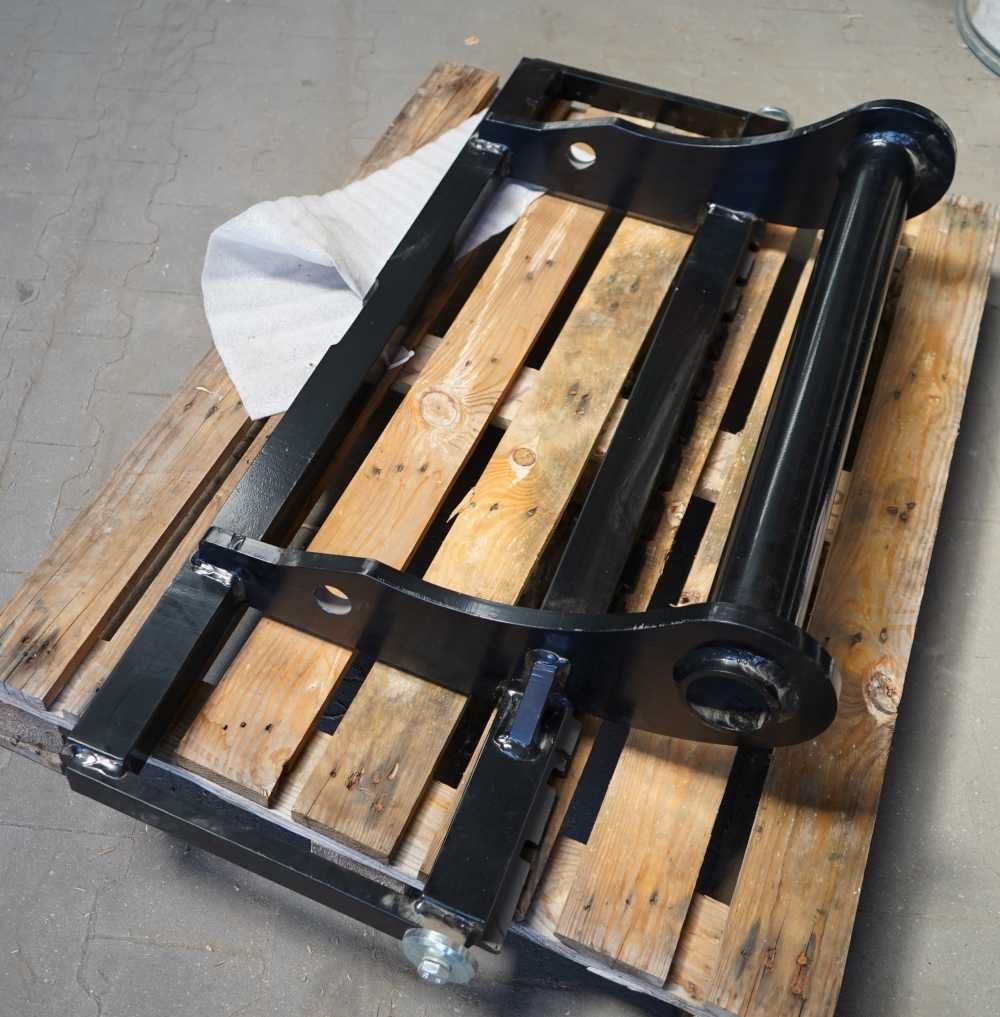 Ramka do wideł paleciak mocowanie Manitou 410/JCB Q-fit/New Holland TH