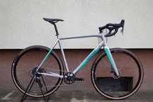 Rower gravel 28 BOMBTRACK SRAM rama XL
