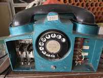 Telefone antigo de utilização militar