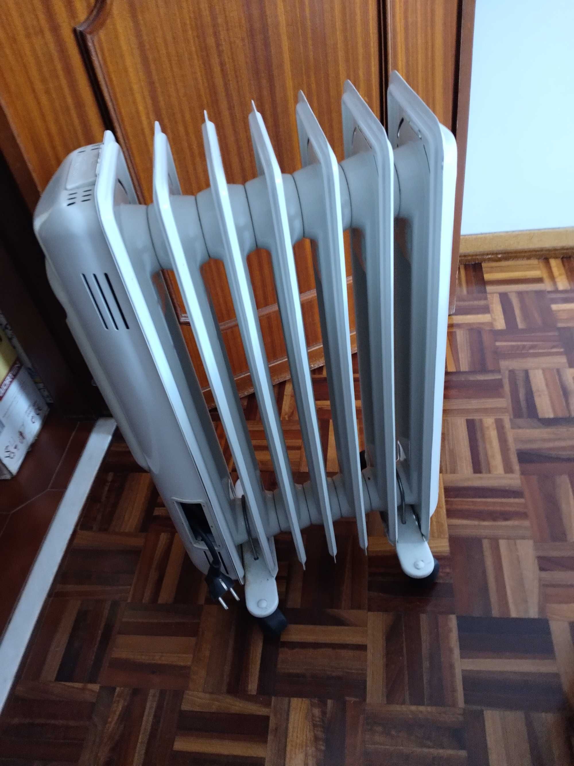 Aquecedor a Óleo WORTEN 2000W